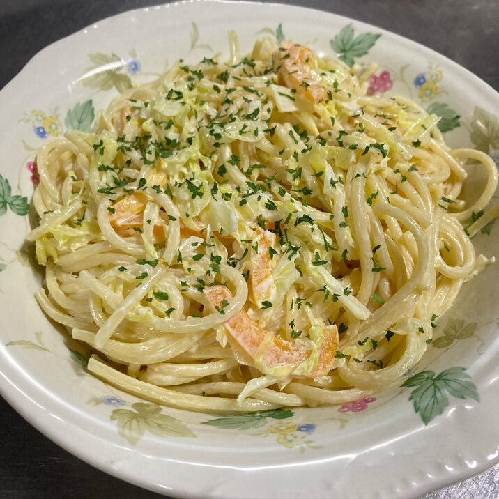 キャベツ、パプリカのスパサラ